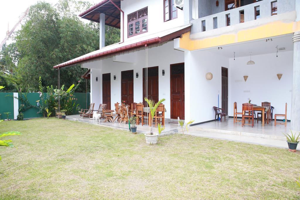 Mary'S Palm Garden Hotel Hikkaduwa Exterior foto