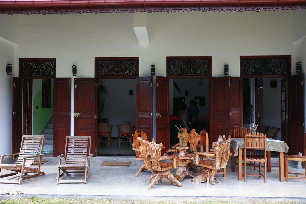 Mary'S Palm Garden Hotel Hikkaduwa Exterior foto