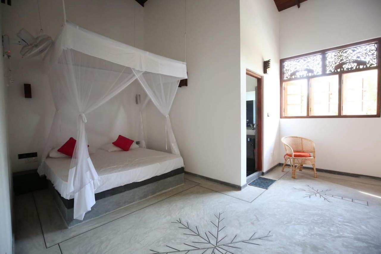 Mary'S Palm Garden Hotel Hikkaduwa Exterior foto